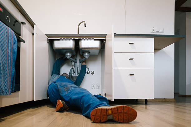 Professional Plumbing technician working in Kempton, IN